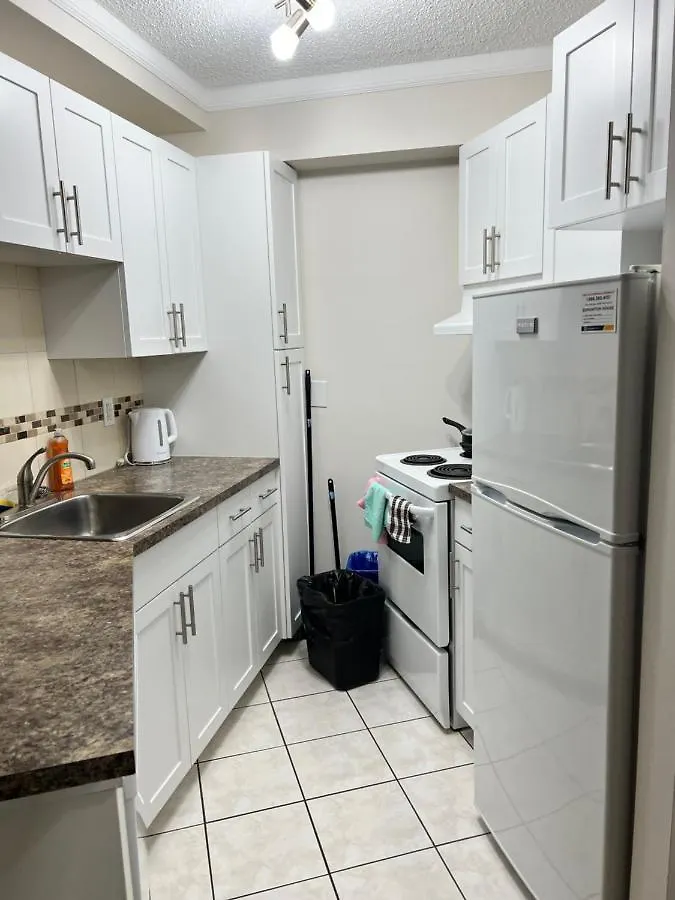 Spacious Room With Tv, Wi-Fi, Netflix, Parking Edmonton